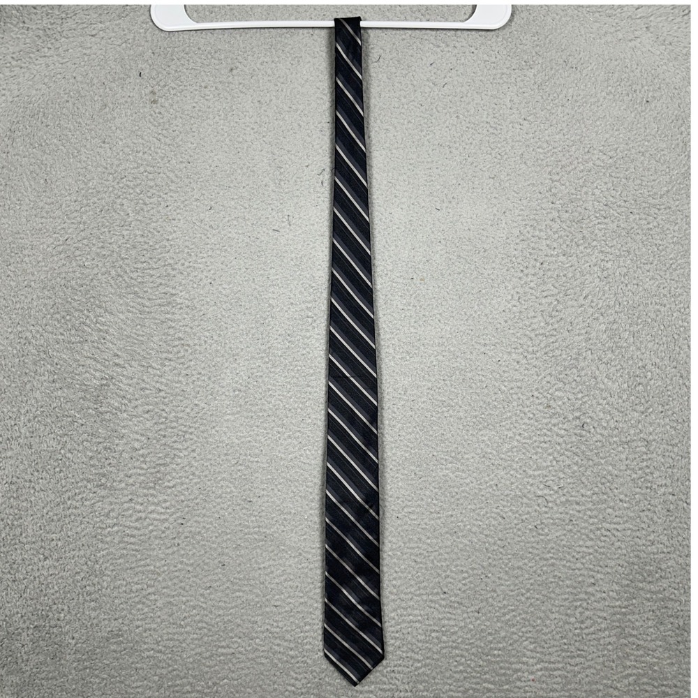 Robert Graham Tie Mens OS Striped Black Grey Silver 100% Silk Necktie Formal EUC